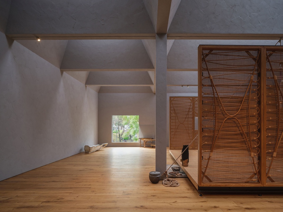 Yearly Plan House by HUI PAN ARCHITECTS