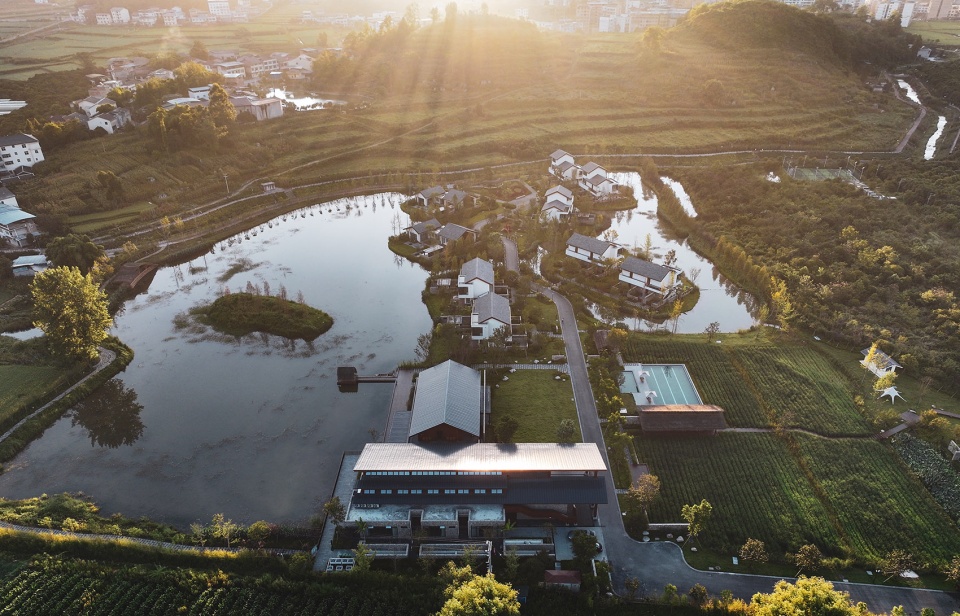 the baoluan paddy field homestay by yueji architectural design