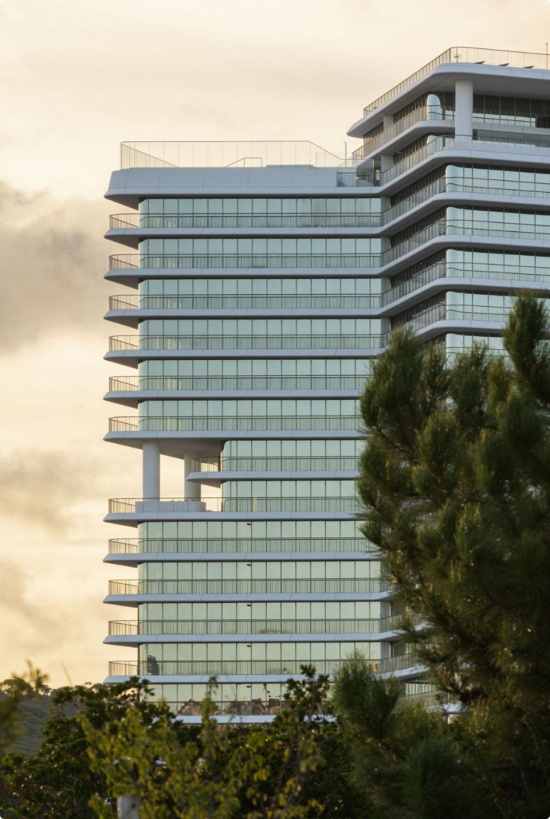 Infinity Tower by SaraivaAssociados