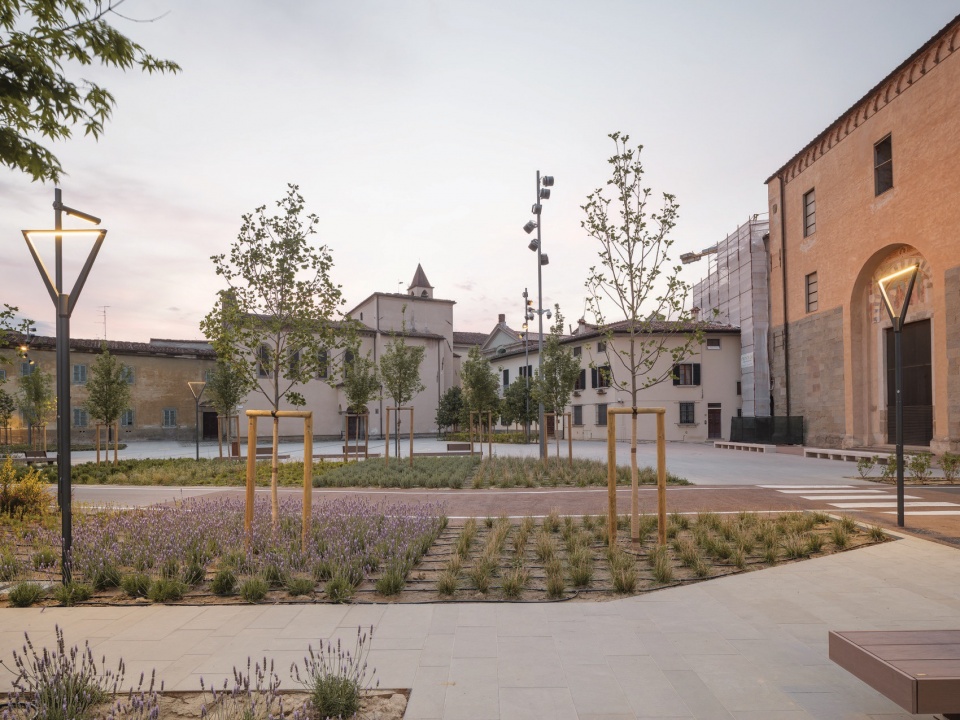 Piazza San Lorenzo Redevelopment by MICROSCAPE