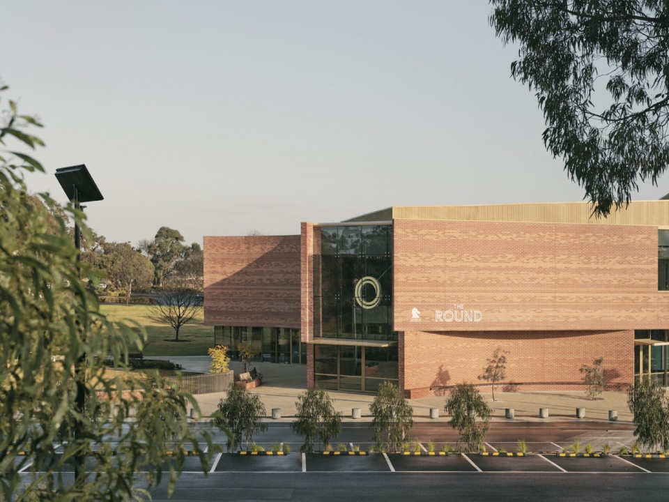the round whitehorse centre by bkk architects