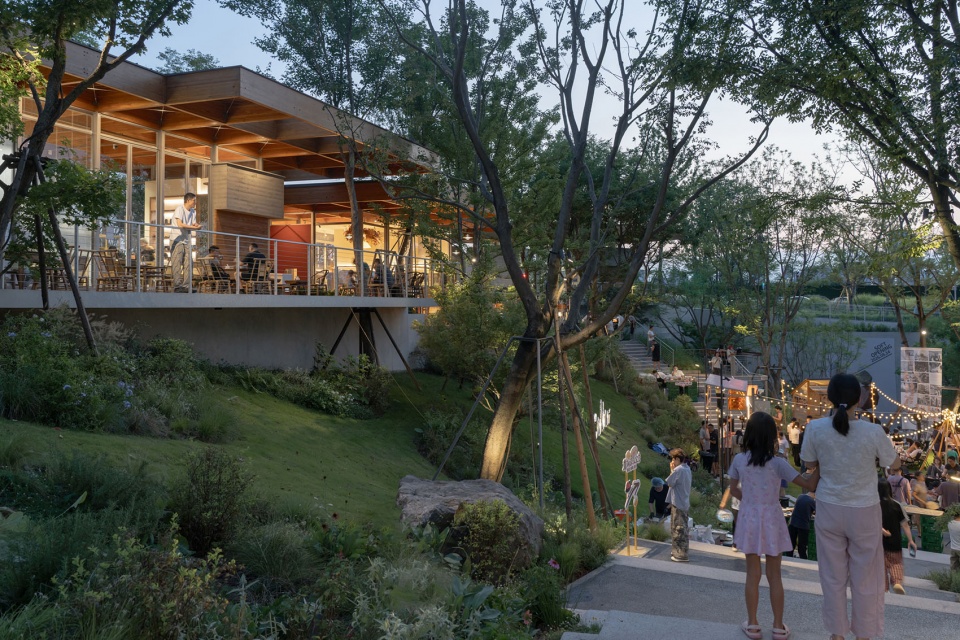 Luxelakes CorNori Architectural Design by Atelier OO
