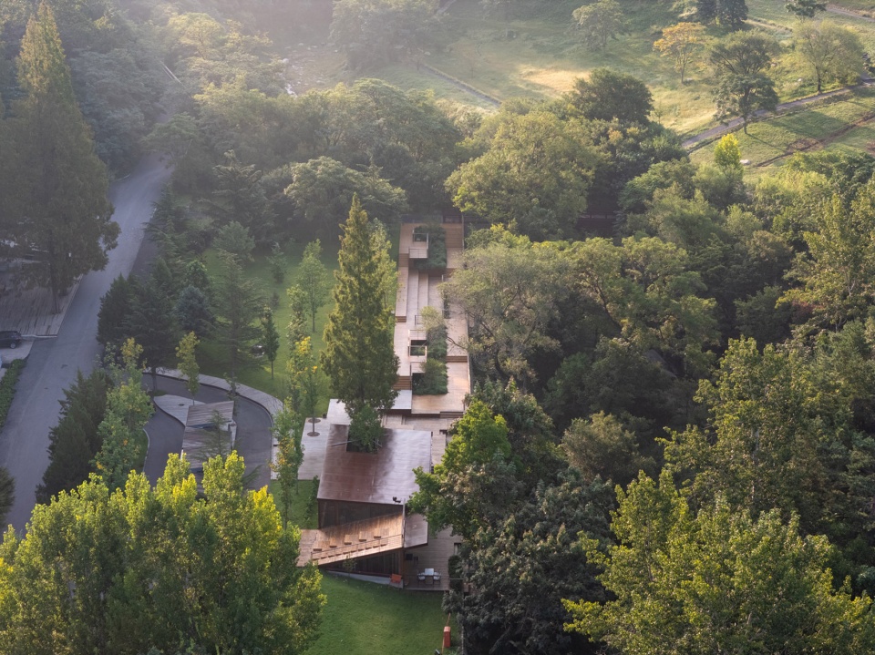 mist peak terrace at shimenli area by atelier scale