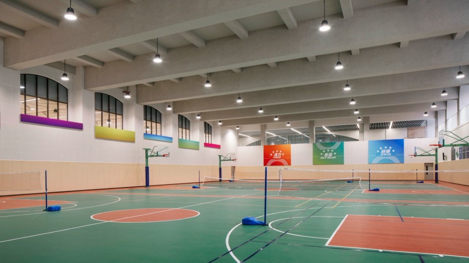 A Campus Lifted in Density Shanghai Xuhui Yuannan Middle School