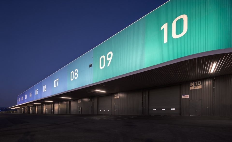 eaglerise superfactory and global headquarters by yunchao xuatelier apeiron