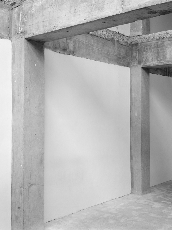 presence by simone bossi x coor
