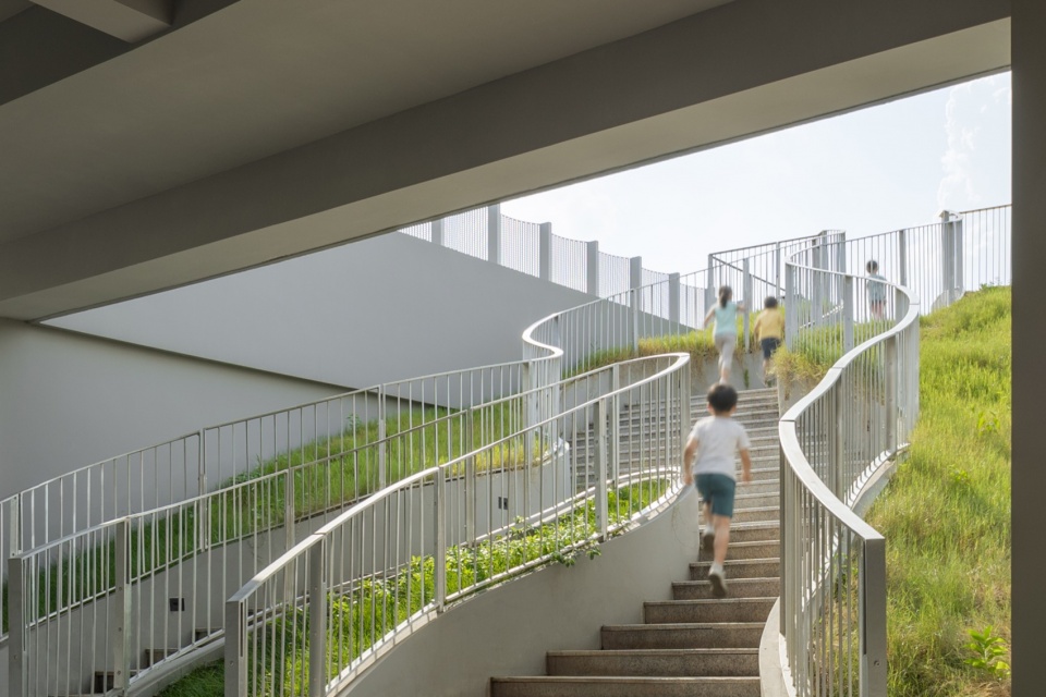 12 class kindergarten on plot j41404 05 sibao qibao unit by gad