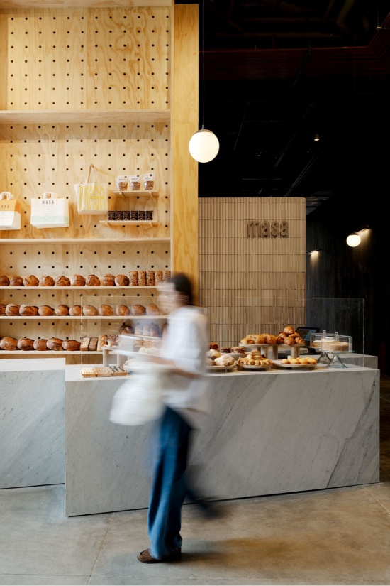 31 columns by studio cadena