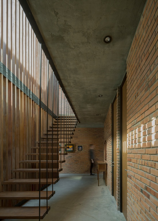 ME House by Equipo de Arquitectura