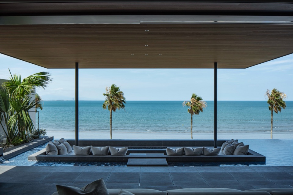 NOT A HOTEL AOSHIMA 20 by GENERAL DESIGN