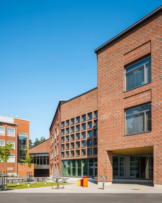 Oulunkyla primary school and the new daycare centre by Olla Architecture
