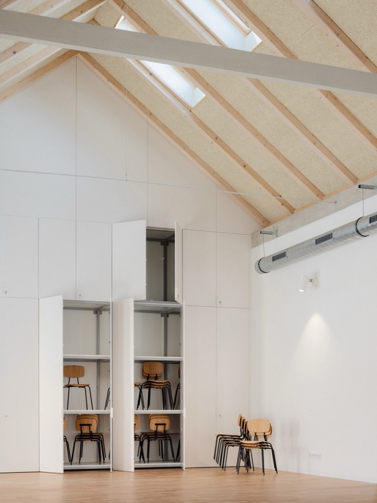Stara hasicka New Community Centre by schwerpunkt