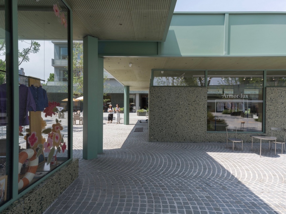 Aranya Youyi Bay Community Regeneration by genarchitects
