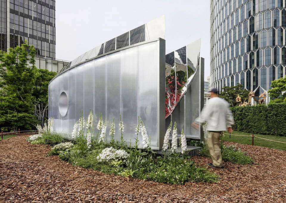 Infinite Grove by Chang Hao Studio