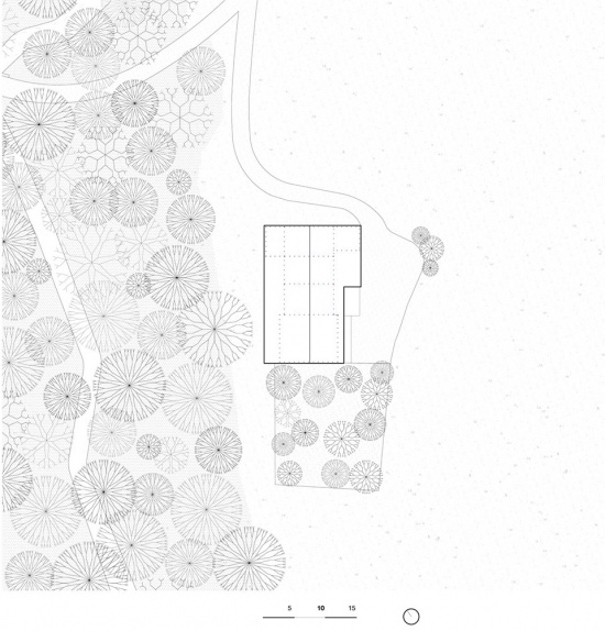 Inhabiting the Stable Bard Yersin Architectes