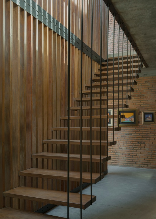 ME House by Equipo de Arquitectura