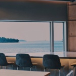 ONE OKUSA - CAFE GALLERY by Soichiro Harada + Sunko Jukankyo System Co., Ltd.