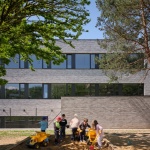 Čebín小学，捷克 / knesl kynčl architekti