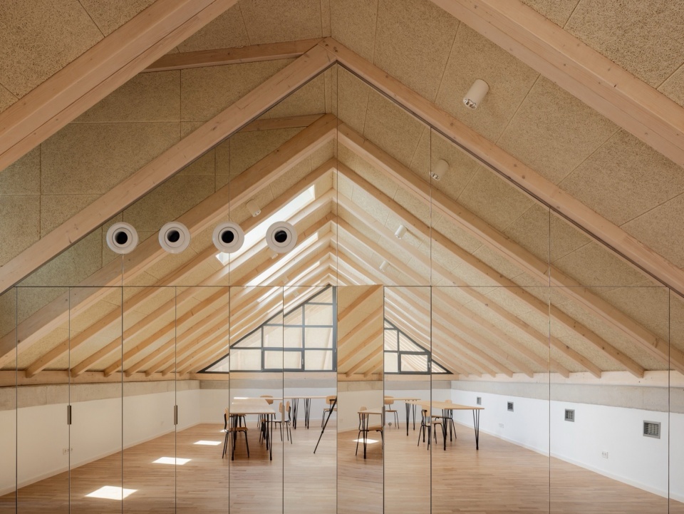 Stara hasicka New Community Centre by schwerpunkt