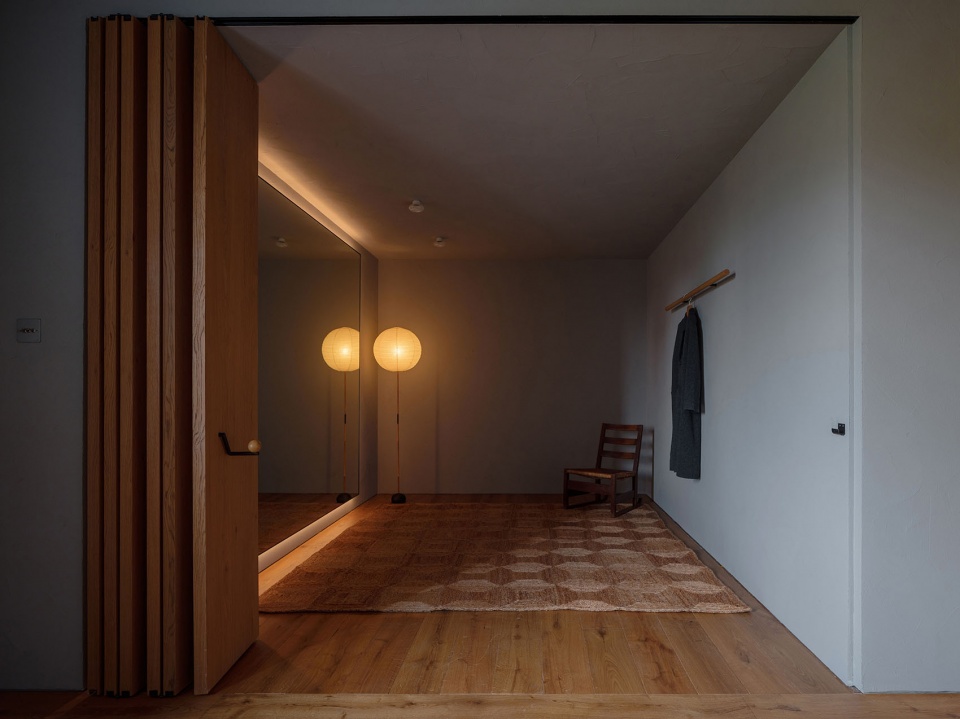 Yearly Plan House by HUI PAN ARCHITECTS