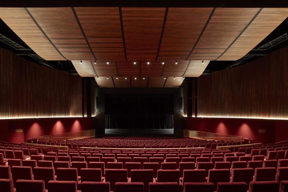 the round whitehorse centre by bkk architects