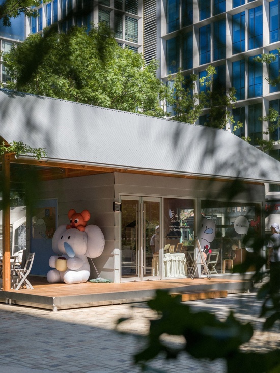 OoEli International Block Renewal Slow Flash Park Project by Kong Architects