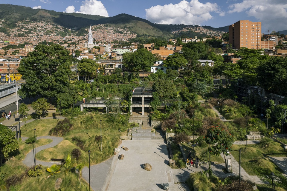 Park in the Prado Neighborhood rjl