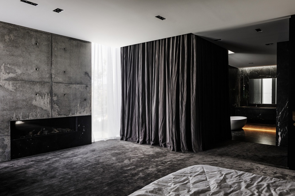 adelaide street house by robert simeoni architects