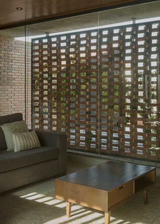 ME House by Equipo de Arquitectura