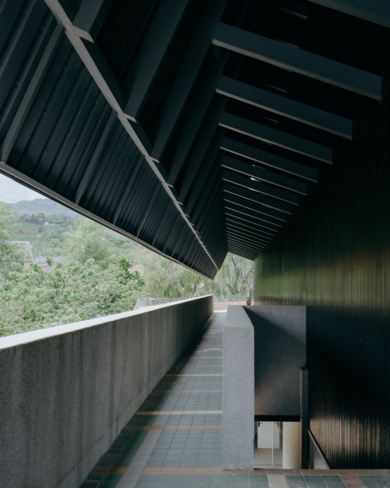 moganshan liaoyuan theater by incls