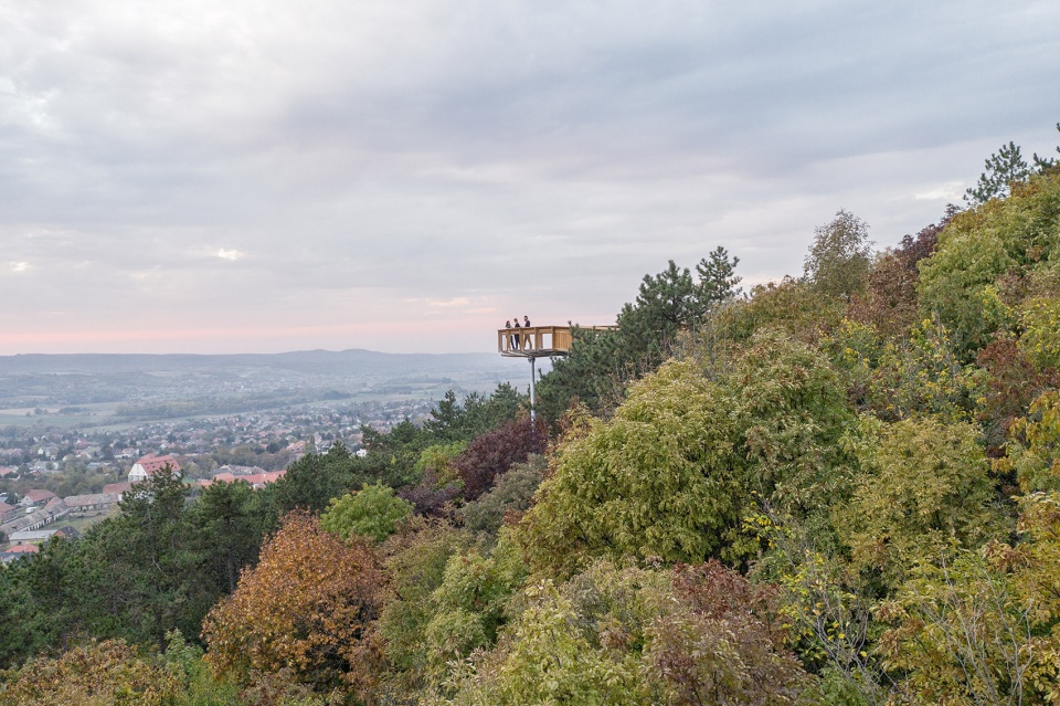 foliage educational lookout and trail by okka studio