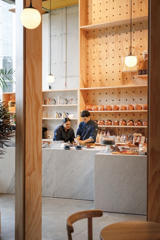 31 columns by studio cadena