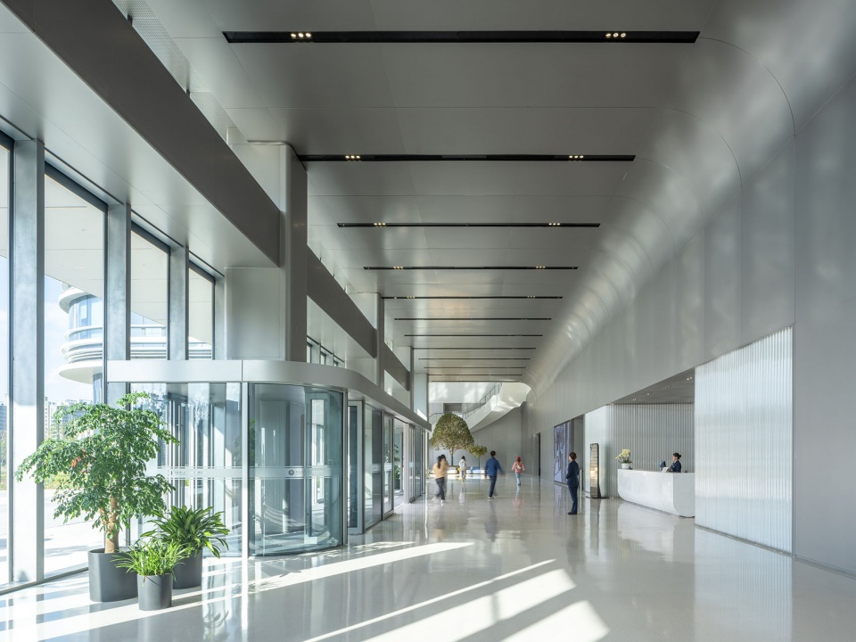PetroChina Shanghai Advanced Materials Research Institute by PerkinsWill