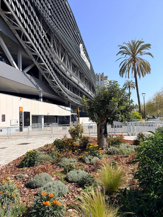 Roig Arena Park by Gustavo Marina Paisajistas
