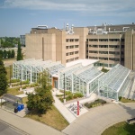 麦克马斯特大学生命科学楼与温室，加拿大 / Moriyama Teshima Architects