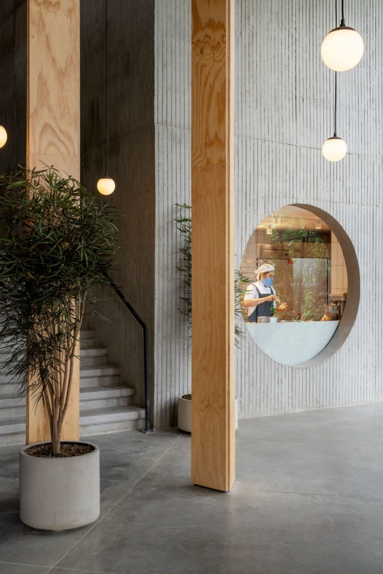 31 columns by studio cadena