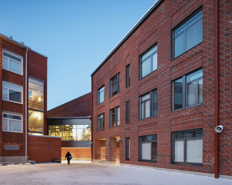Oulunkyla primary school and the new daycare centre by Olla Architecture