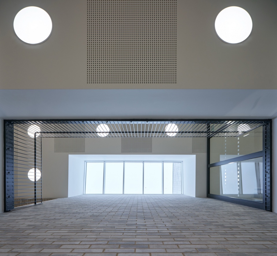 cebin primary school by knesl kyncl architekti