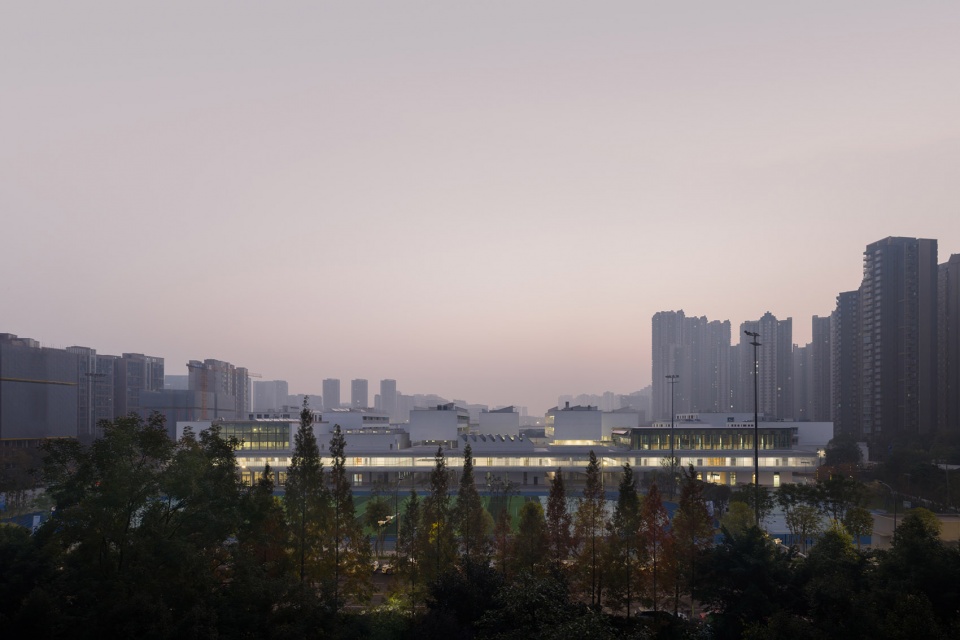 chengdu haiyang road middle school by changwu architects