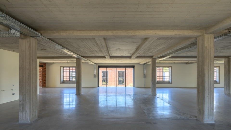 Anden Central by ESTUDIO MONTEVIDEO