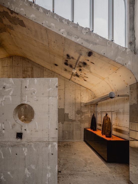 Andersson Bell Tokyo Flagship Store by I IN
