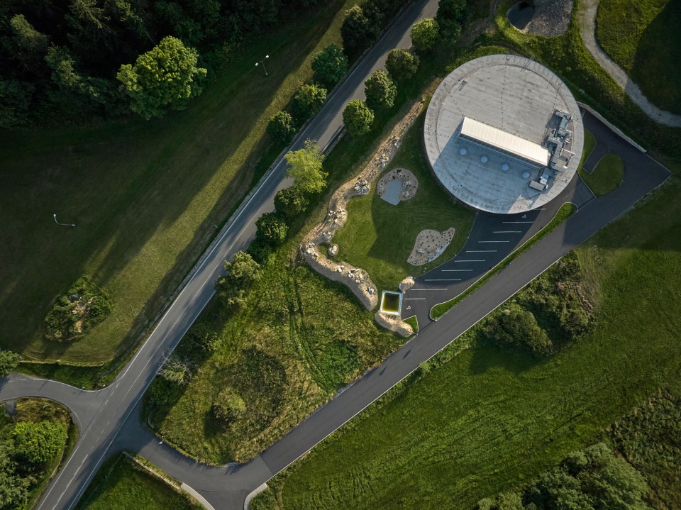 The Button VAVI by Mjölk architekti