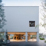Yearly Plan House by HUI PAN ARCHITECTS