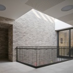 Čebín小学，捷克 / knesl kynčl architekti