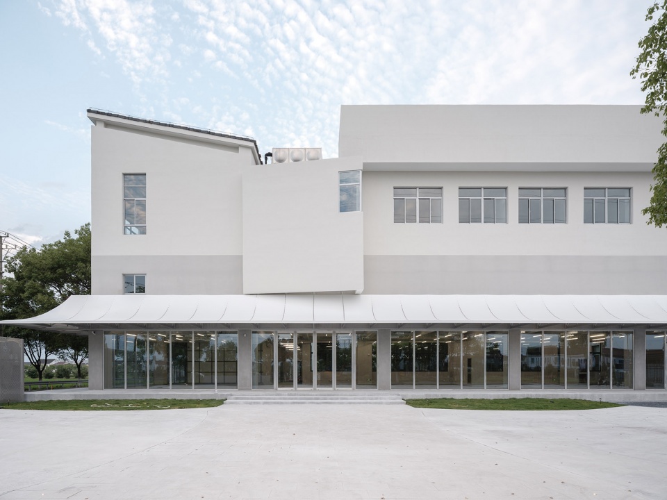 qingdeng village public gallery by atelier anonymou