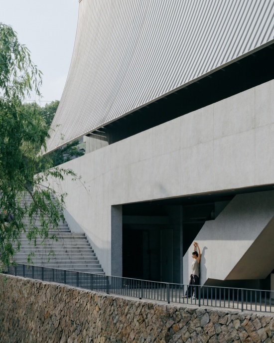moganshan liaoyuan theater by incls