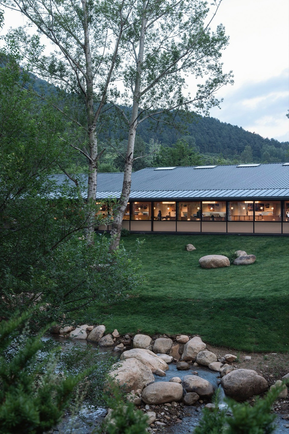Aranya Wuling Mountain Shan Canteen by llLab
