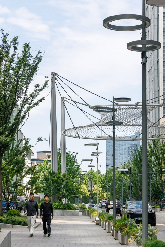 integrarted renewal of yuelang road block by original design