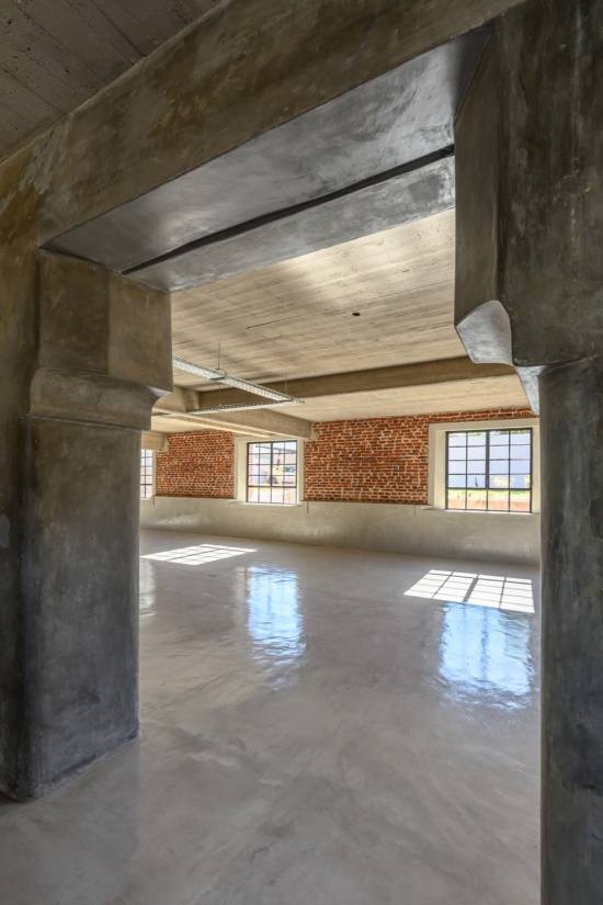 Anden Central by ESTUDIO MONTEVIDEO