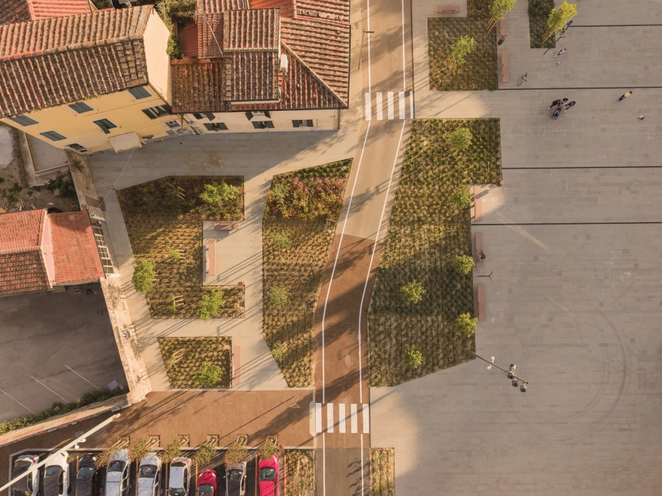 Piazza San Lorenzo Redevelopment by MICROSCAPE